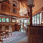 Apartament Royal In No 16 *